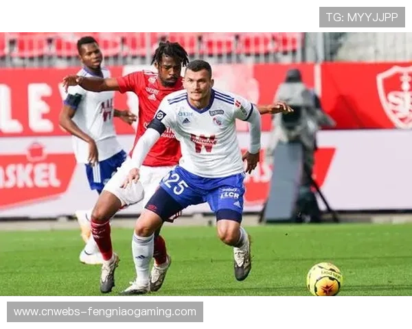 昂热主场顽强战平强敌展现团队协作精神全员拼搏值得称赞